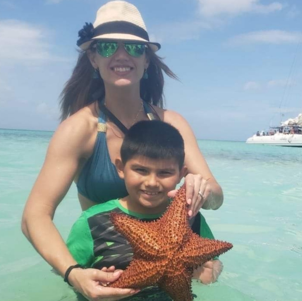 Meet your Posher, April